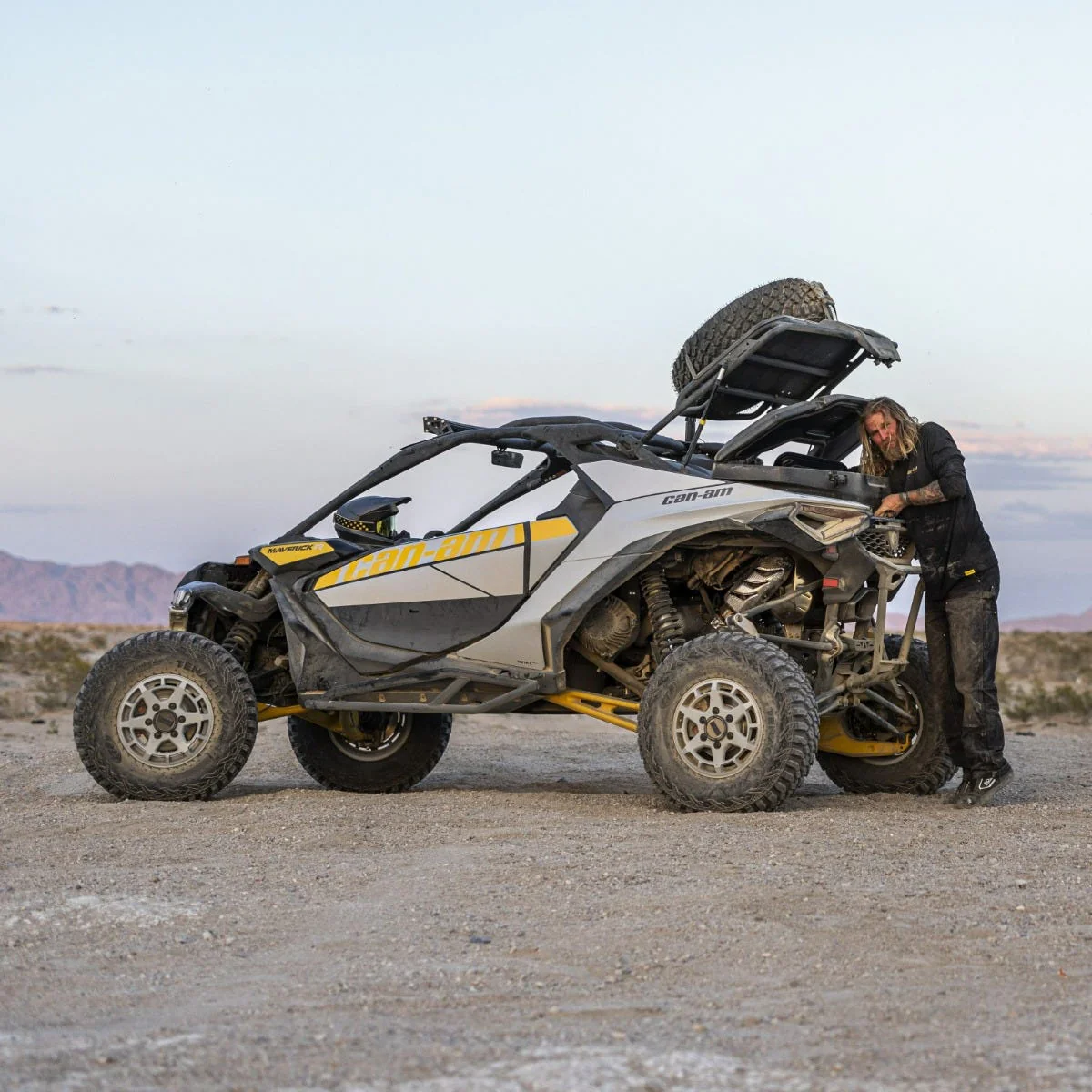 BRP Can-Am Maverick R LinQ 9.2 Gal (35L) Cooler - Image 2