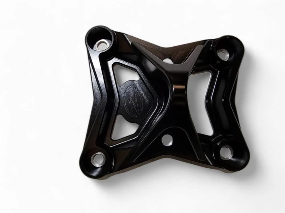 Elektric Offroad '17-'21 Can Am Maverick X3 Radius Rod Plate w/ Tow Hook - Black - Image 2