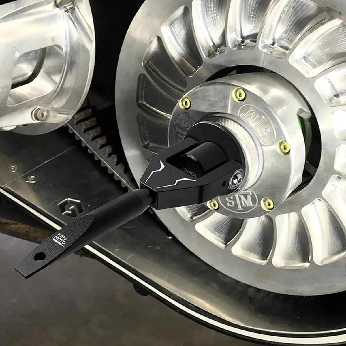 Kemimoto Can-Am Maverick X3 Belt Changing Tool - Image 9