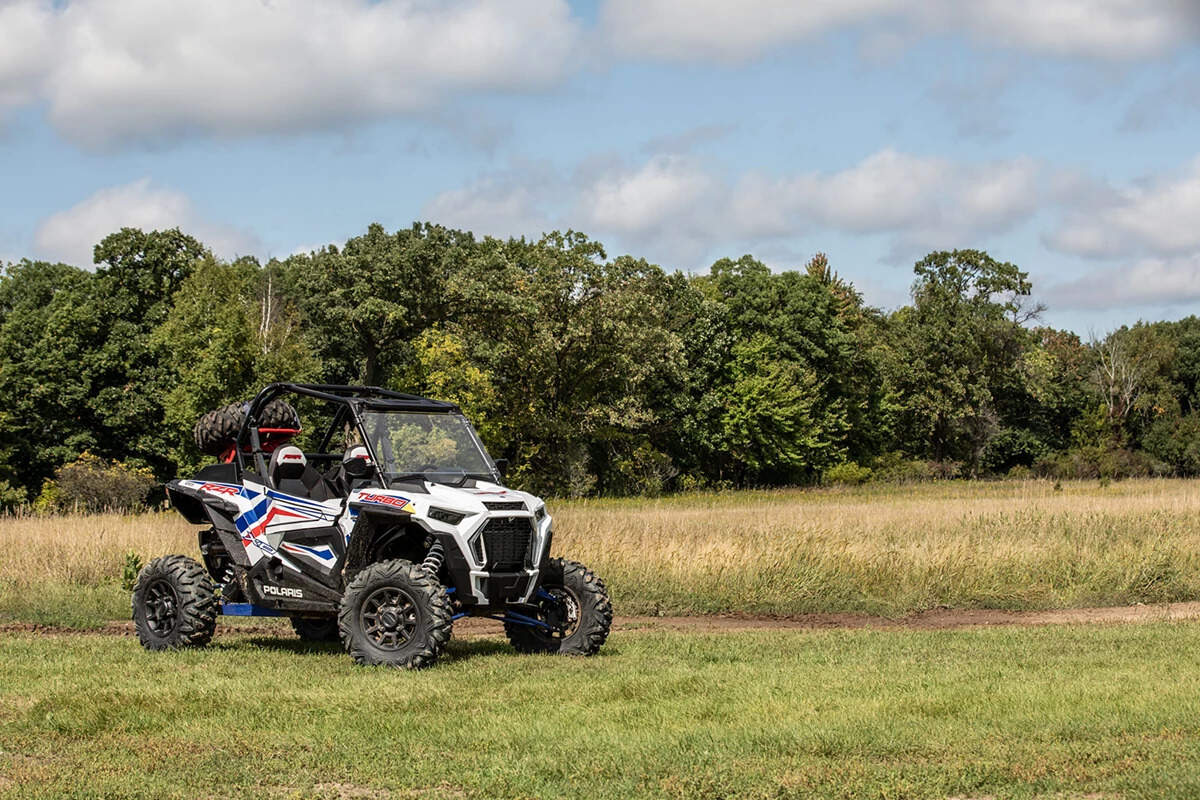 Kolpin Polaris RZR XP 1000 Full Fixed UTV Windshield - Image 2