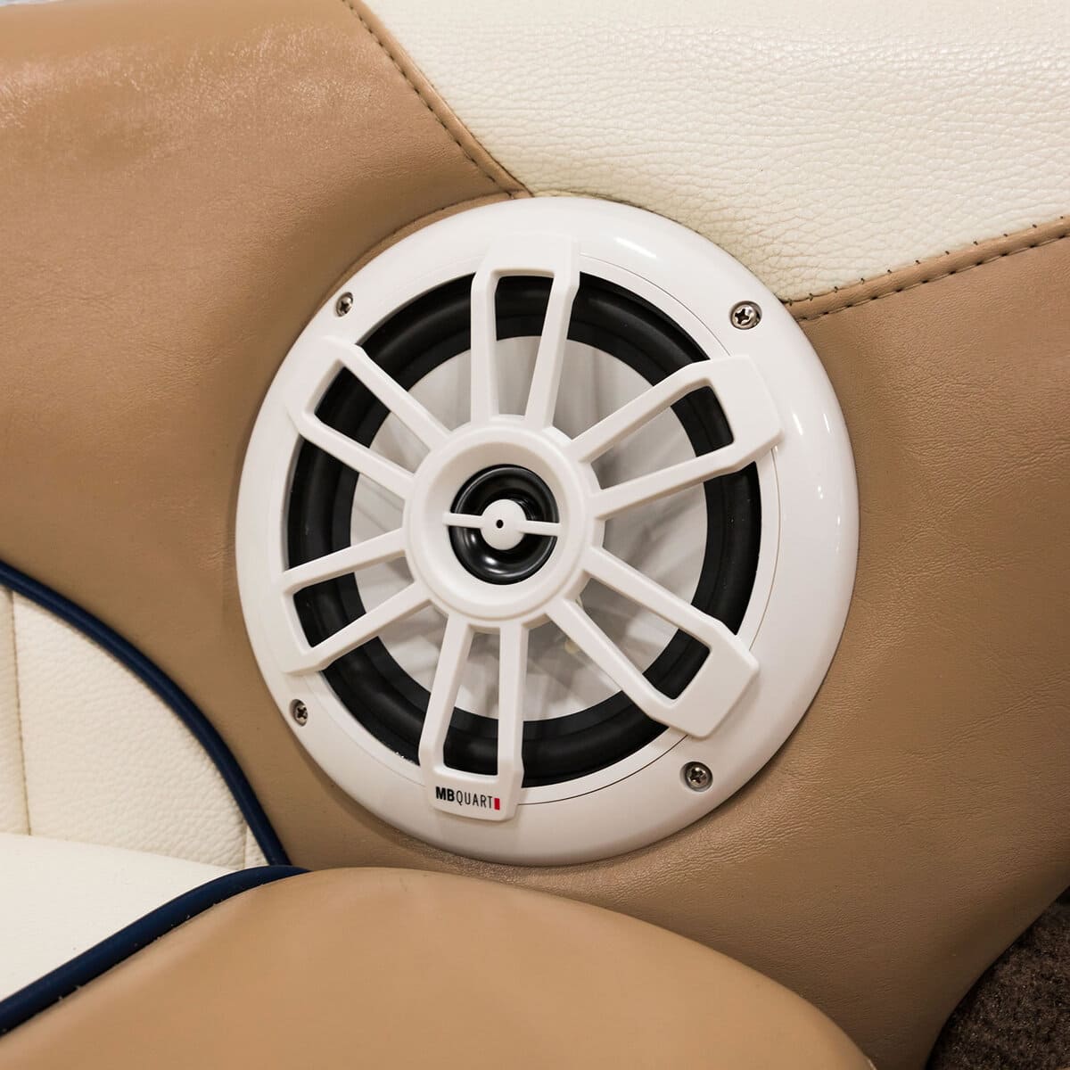 MB Quart GMR1.5S2W Bluetooth Source Unit / Nautic Speakers - Image 10