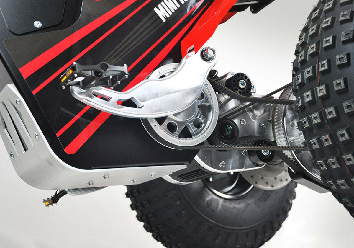 Mini RCR T3 Three Wheeler Electric Bike Red W/ Black Carbon Fenders - Image 13