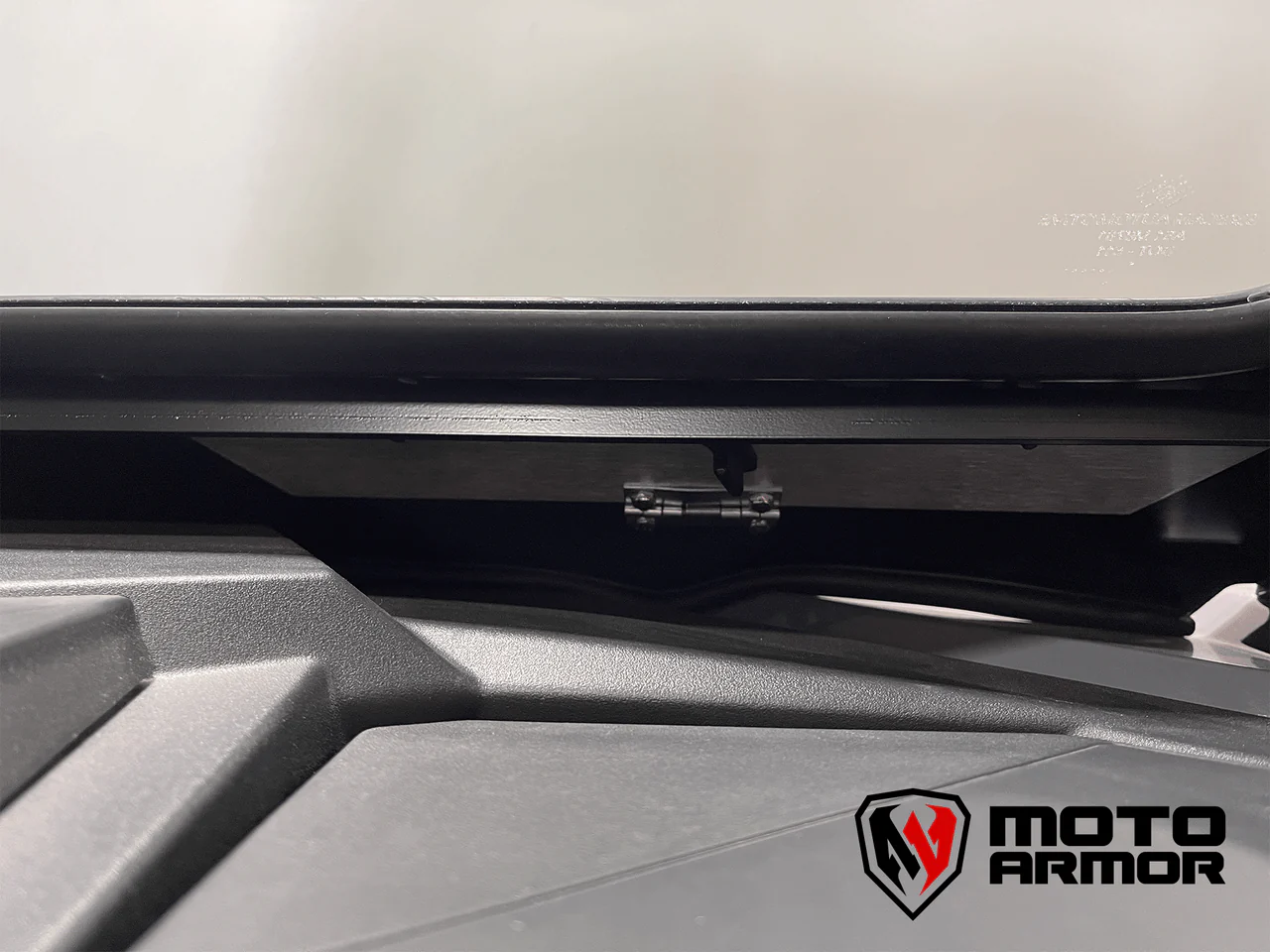 Moto Armor Pro R 4 Seat Full Glass Windshield - Image 9