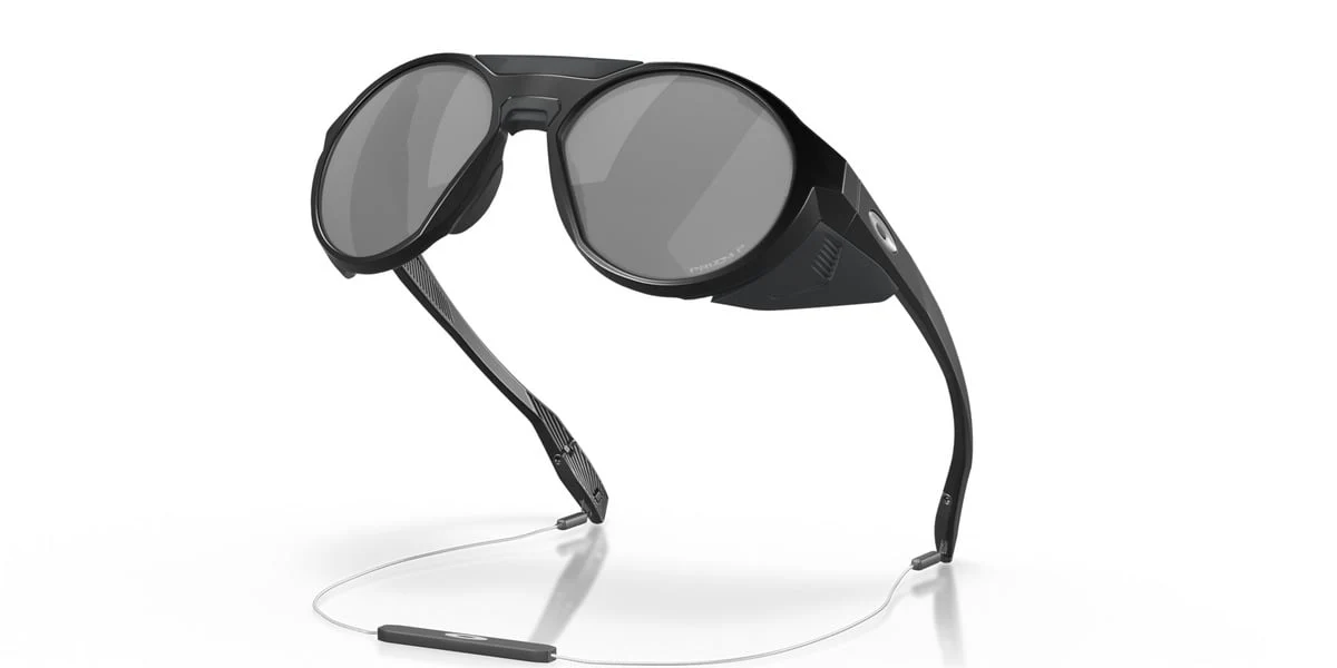 Oakley Clifden - Image 4