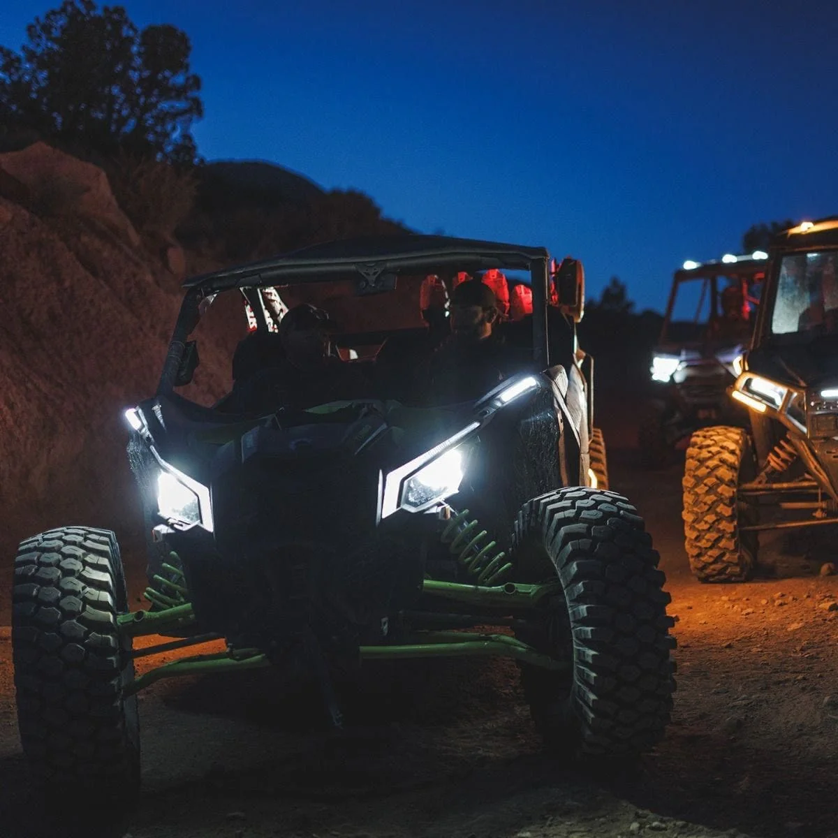 Ravek Can-Am Maverick X3 Plug & Play Auto-Cancel UTV Turn Signal Kit with White Running Lights - Image 3