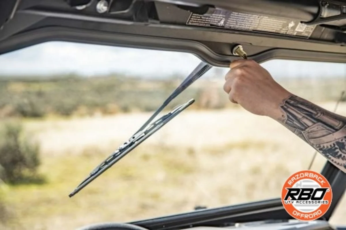 Razorback Offroad Polaris General Folding Front Windshield - Image 9