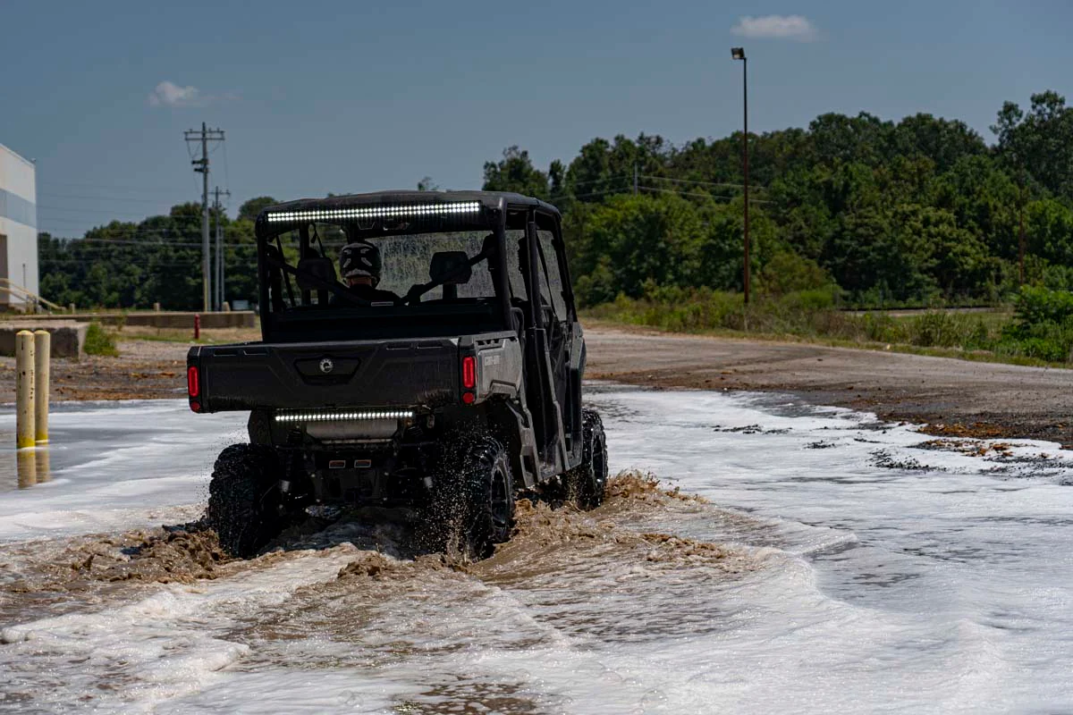 Rough Country Can-Am Defender Lower Rear Facing 30" LED Kit - Image 5