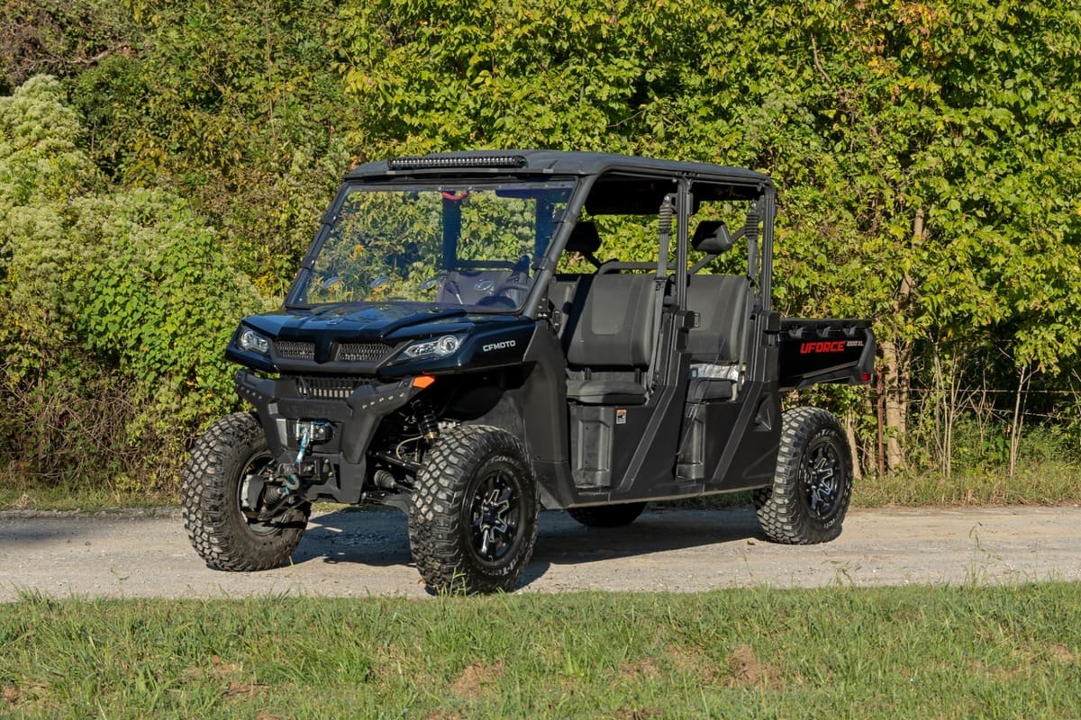 Rough Country CFMoto UForce 1000 Scratch Resistant Vented Full Windshield - Image 2