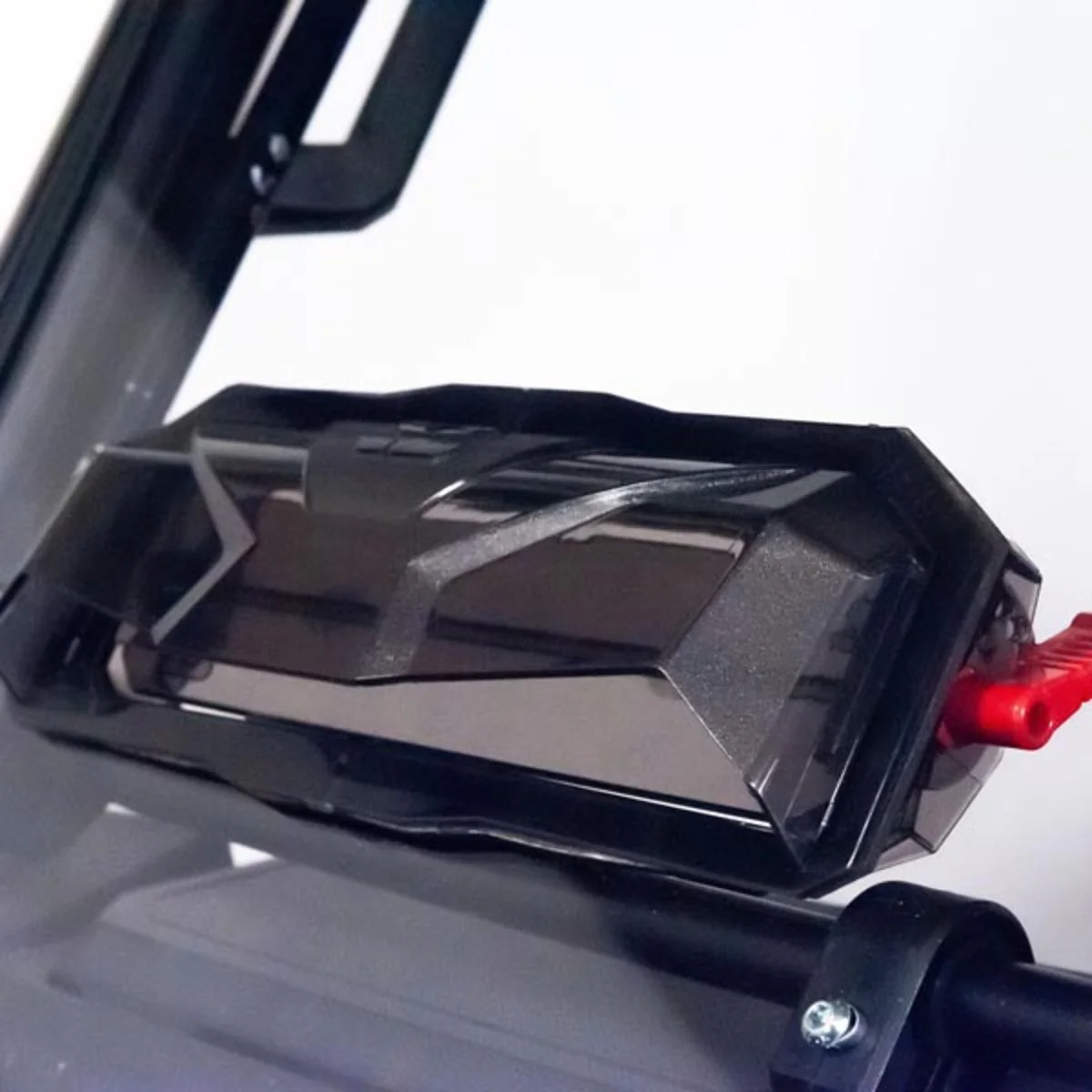 Seizmik Honda Pioneer 1000 Toolless Versa Vent Scratch Resistant Hard Coated Windshield - Image 4