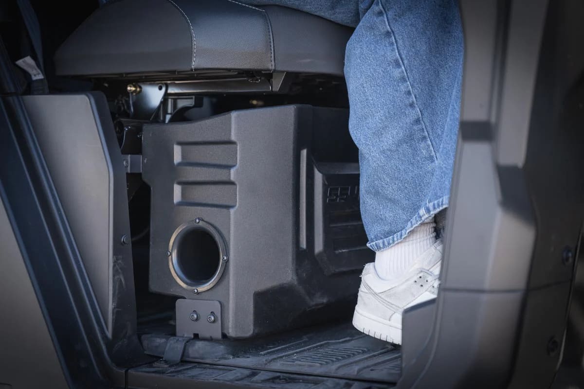 SSV Works '26+ Can-Am Defender HD11 4-Phase V-Spec 1.65 KW 5-Speaker Audio Kit - Image 5