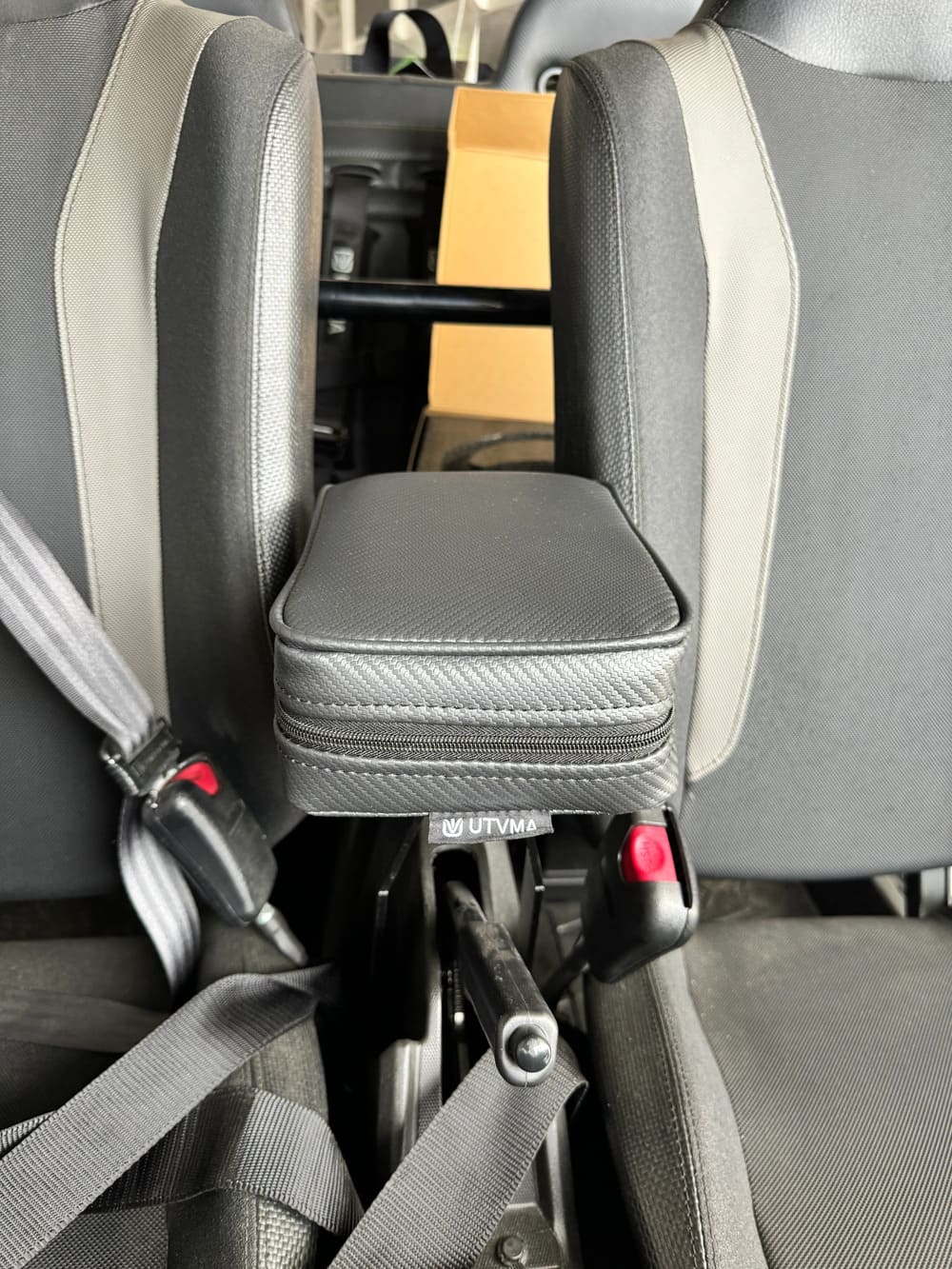 UTVMA '21-'24 Can-Am Commander Max & Rear Armrest w/ Bracket - Image 5