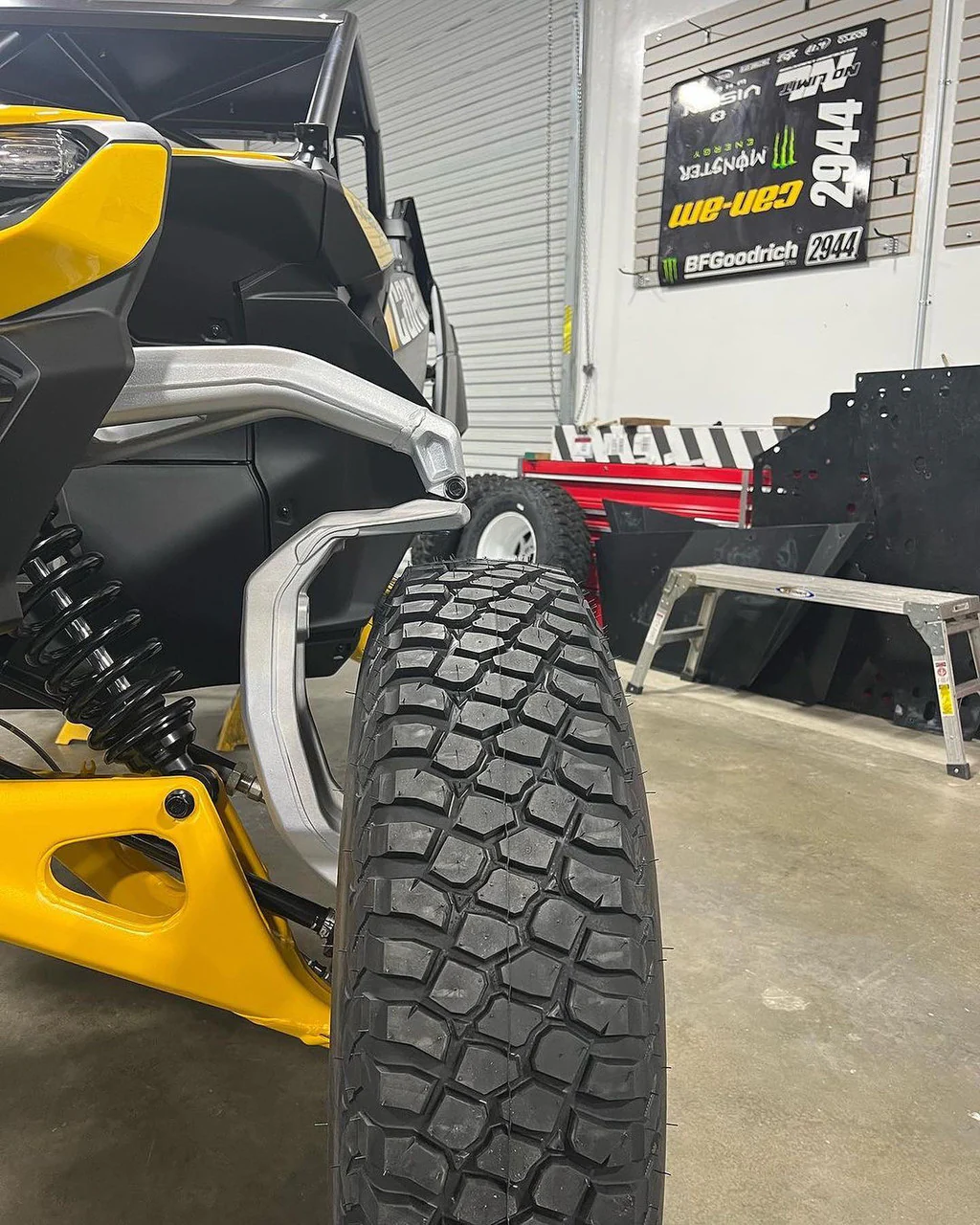 ZRP Can-Am Maverick R APEX Forged 15"x5.5" Beadlock Wheel - Image 2